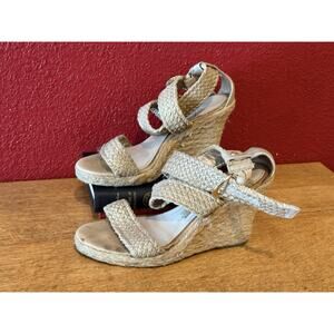 Kohls Crotchet Style Strappy Sandal Size 9